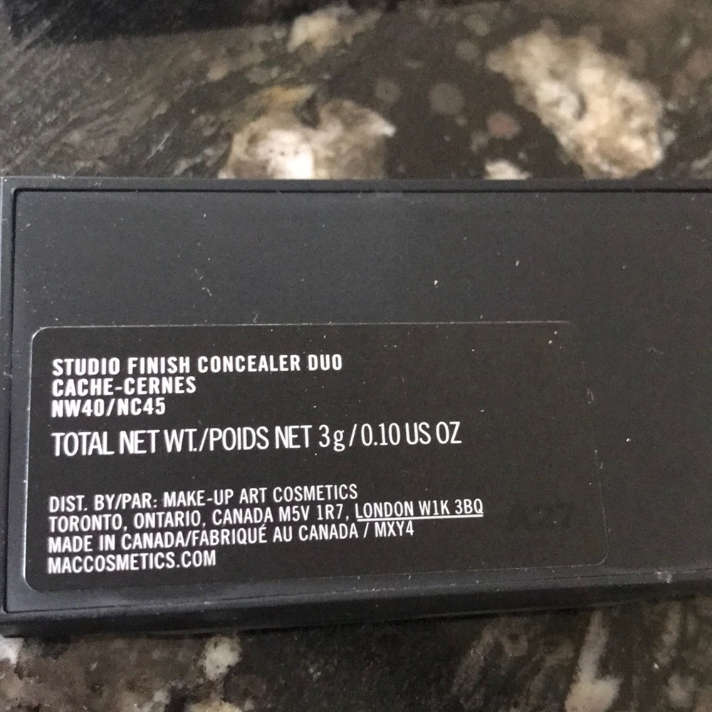 NEW MAC Finish Concealer Duo NW40 NC45 compact - Picture 8 of 8